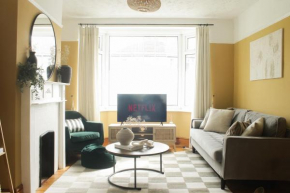 Charming Windsor 3 Bedroom House near Windsor Castle and Legoland